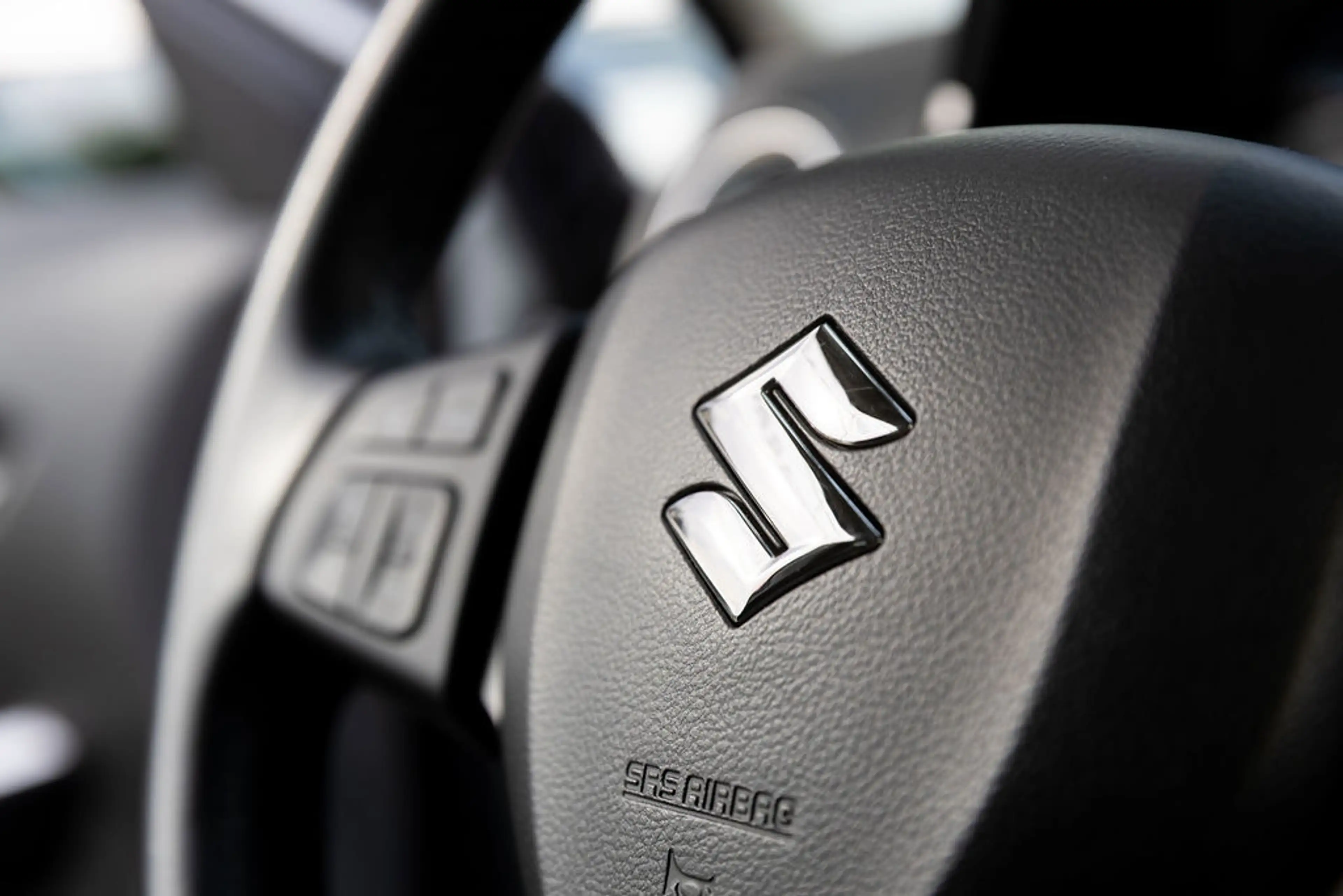 Suzuki Vitara 1.5 Hybrid Privilege Style — photo 28