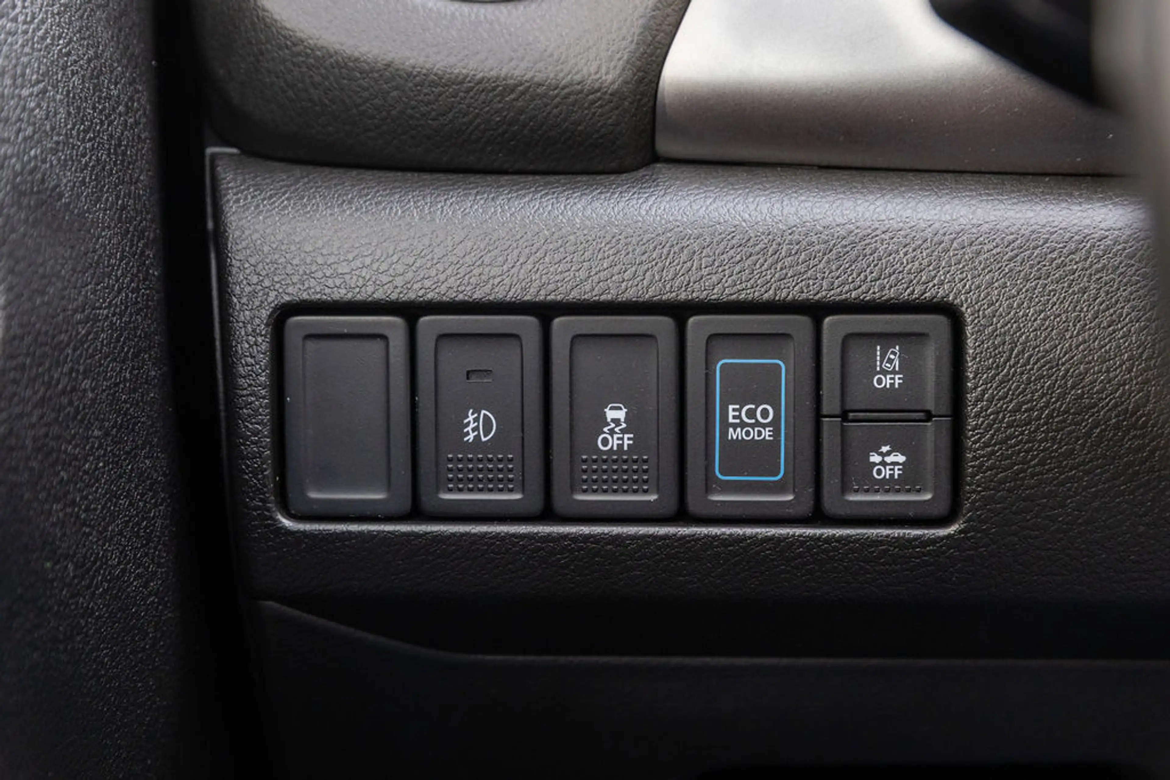 Suzuki Vitara 1.5 Hybrid Privilege Style — photo 19