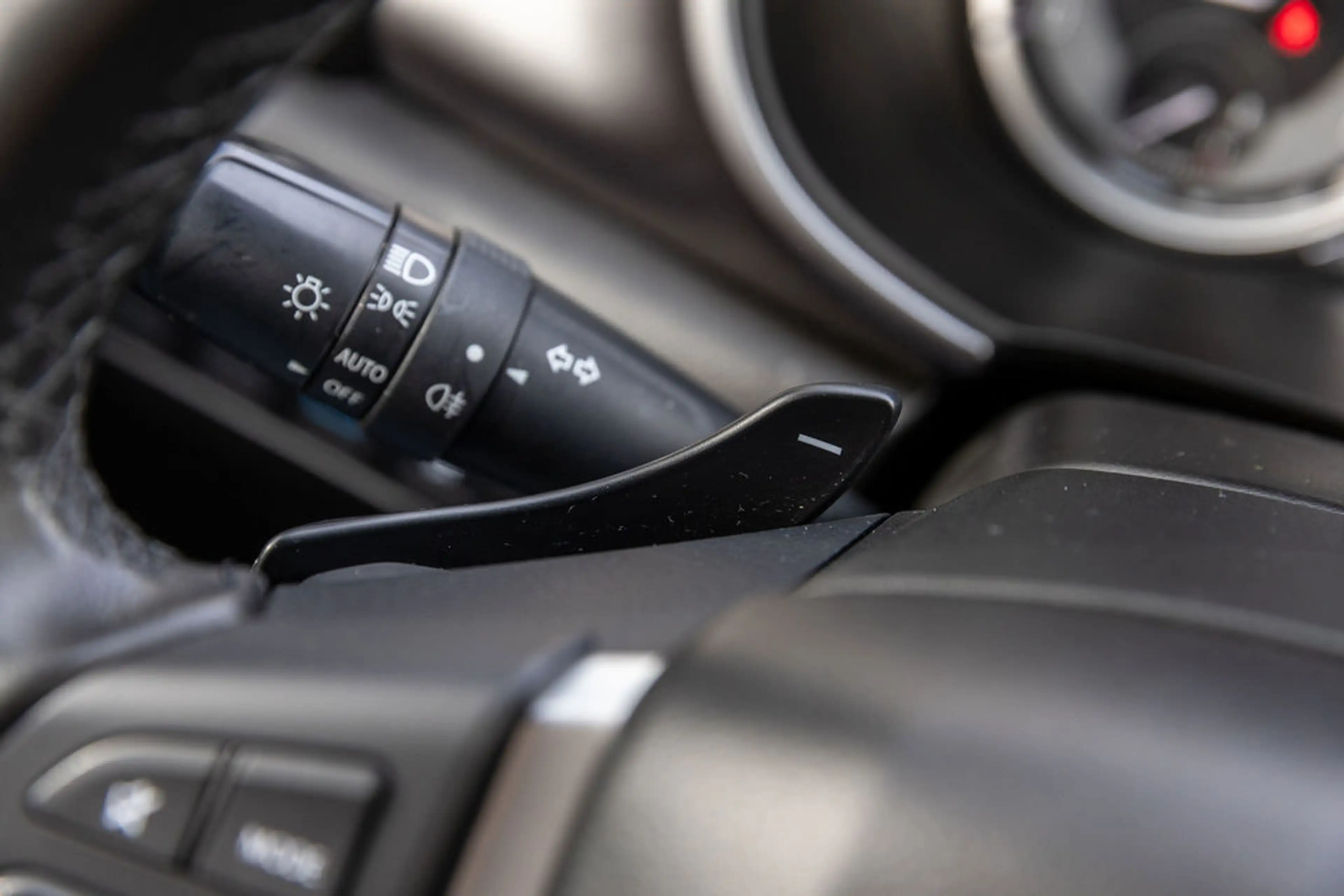 Suzuki Vitara 1.5 Hybrid Privilege Style — photo 17
