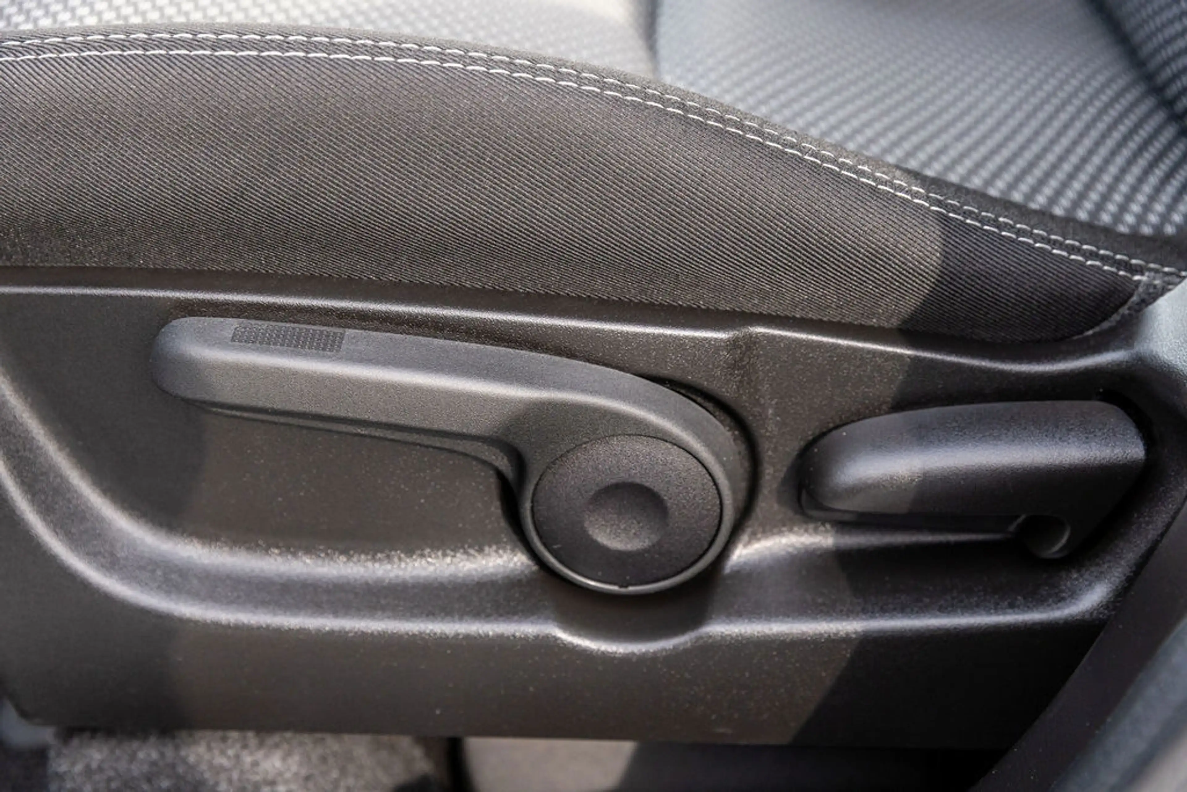 Suzuki Vitara 1.5 Hybrid Privilege Style — photo 27