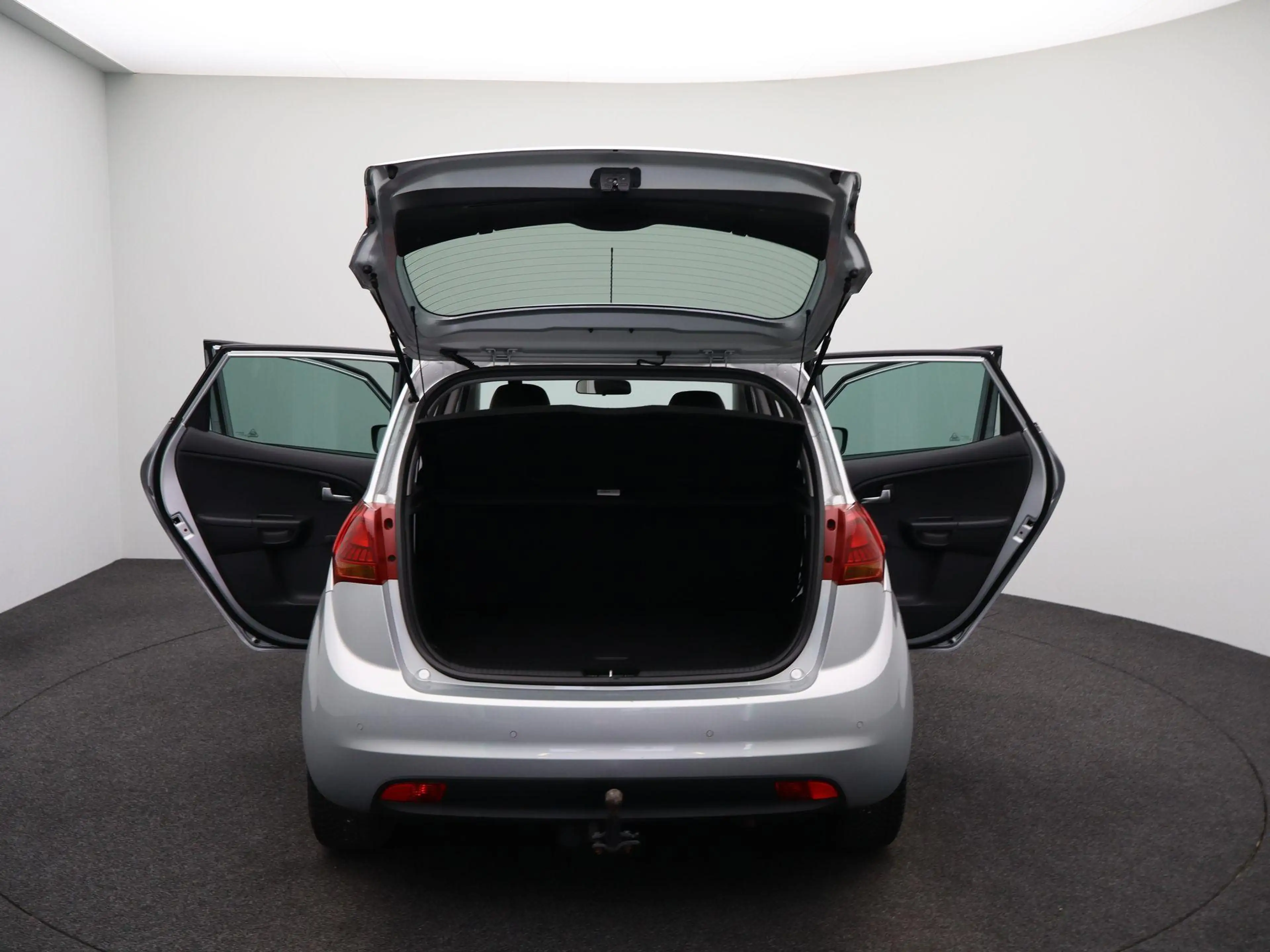 Kia Venga 1.6 CVVT DynamicPLusLine | Navigatie | Trekhaak | — photo 15
