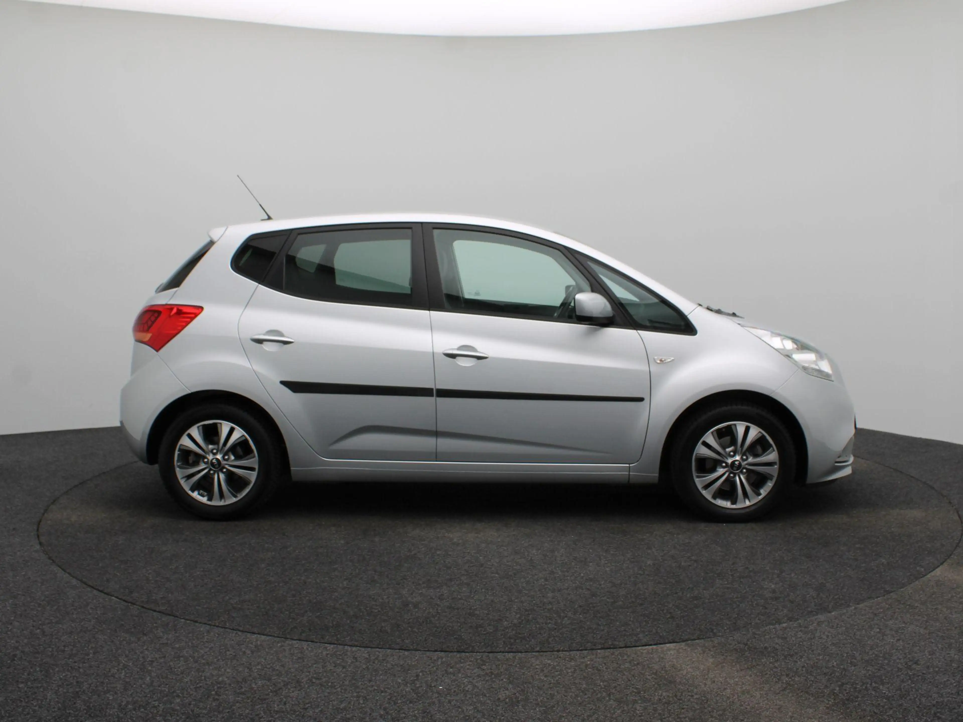 Kia Venga 1.6 CVVT DynamicPLusLine | Navigatie | Trekhaak | — photo 8