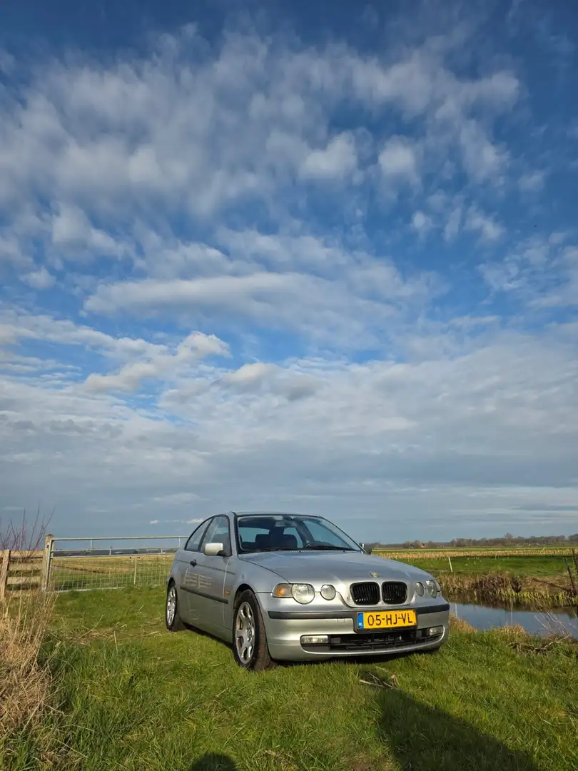 BMW 330 1.8 Срібний - 1