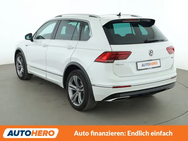 Volkswagen Tiguan view 4