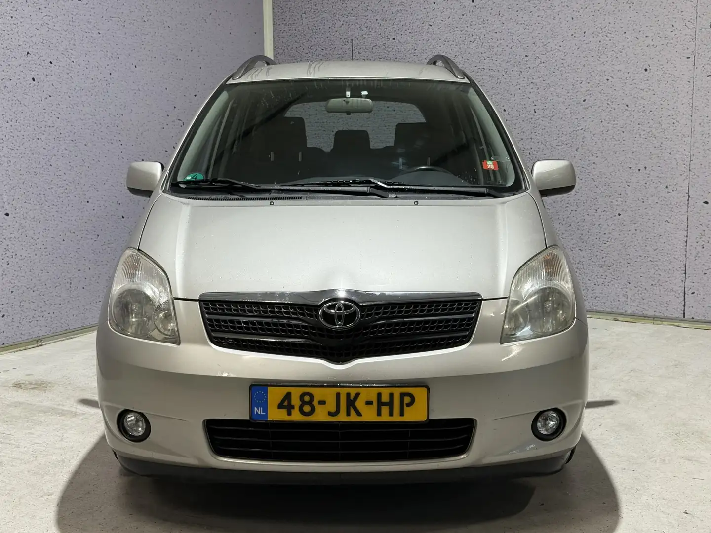 Toyota Corolla Verso 1.8 VVT-i Linea Sol // AUTOMAAT // AIRCO // TREKHA Grijs - 2