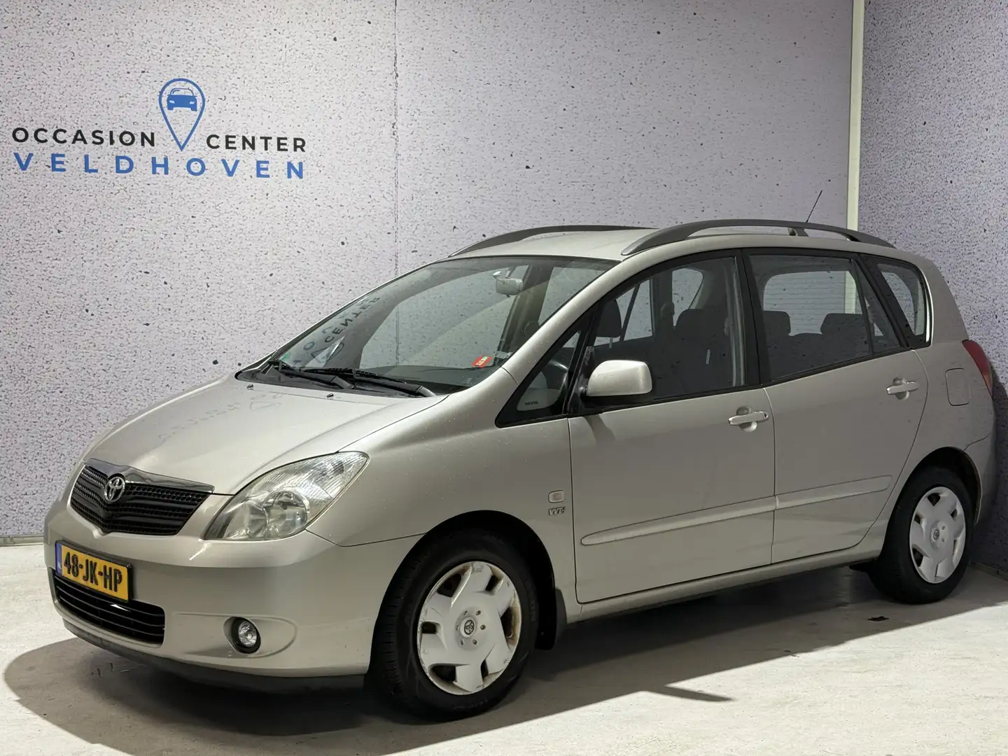 Toyota Corolla Verso 1.8 VVT-i Linea Sol // AUTOMAAT // AIRCO // TREKHA Grijs - 1