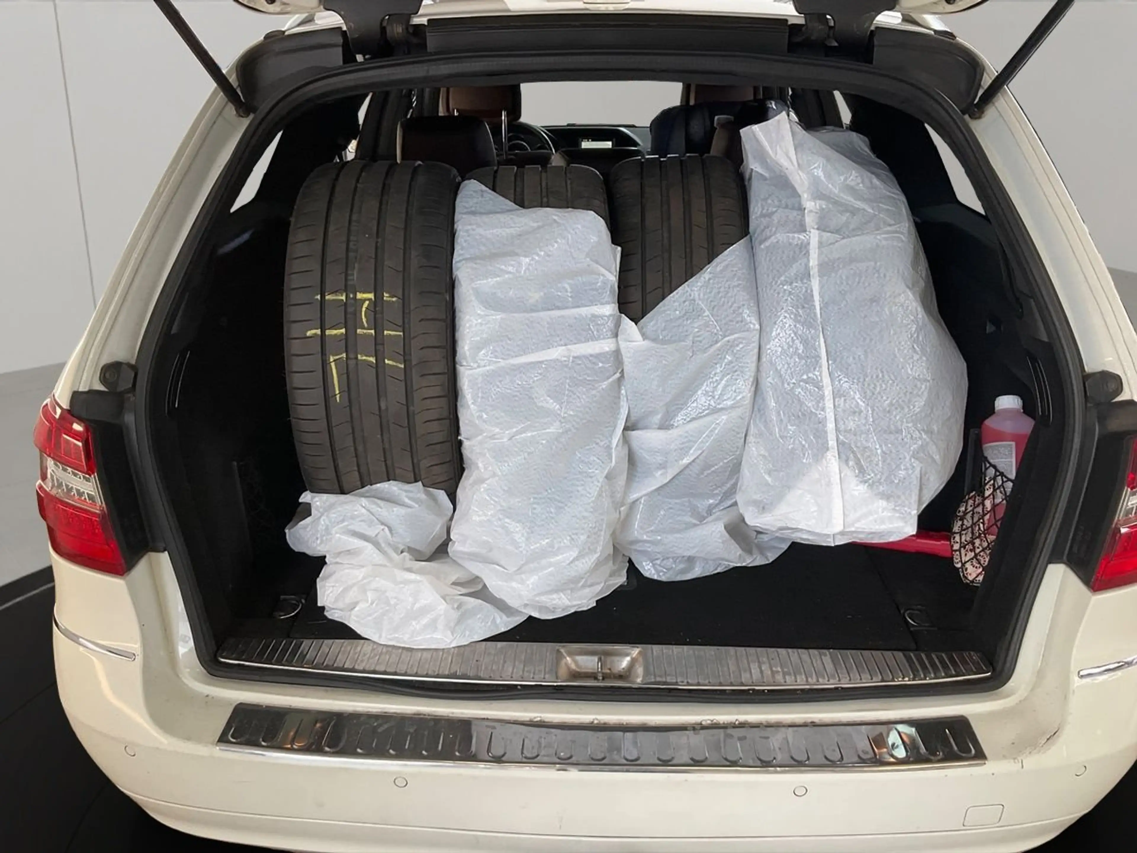 Mercedes-Benz E 250 E 250 CDI T-Sitzbelüftung-Leder-Navi-Memory — photo 15
