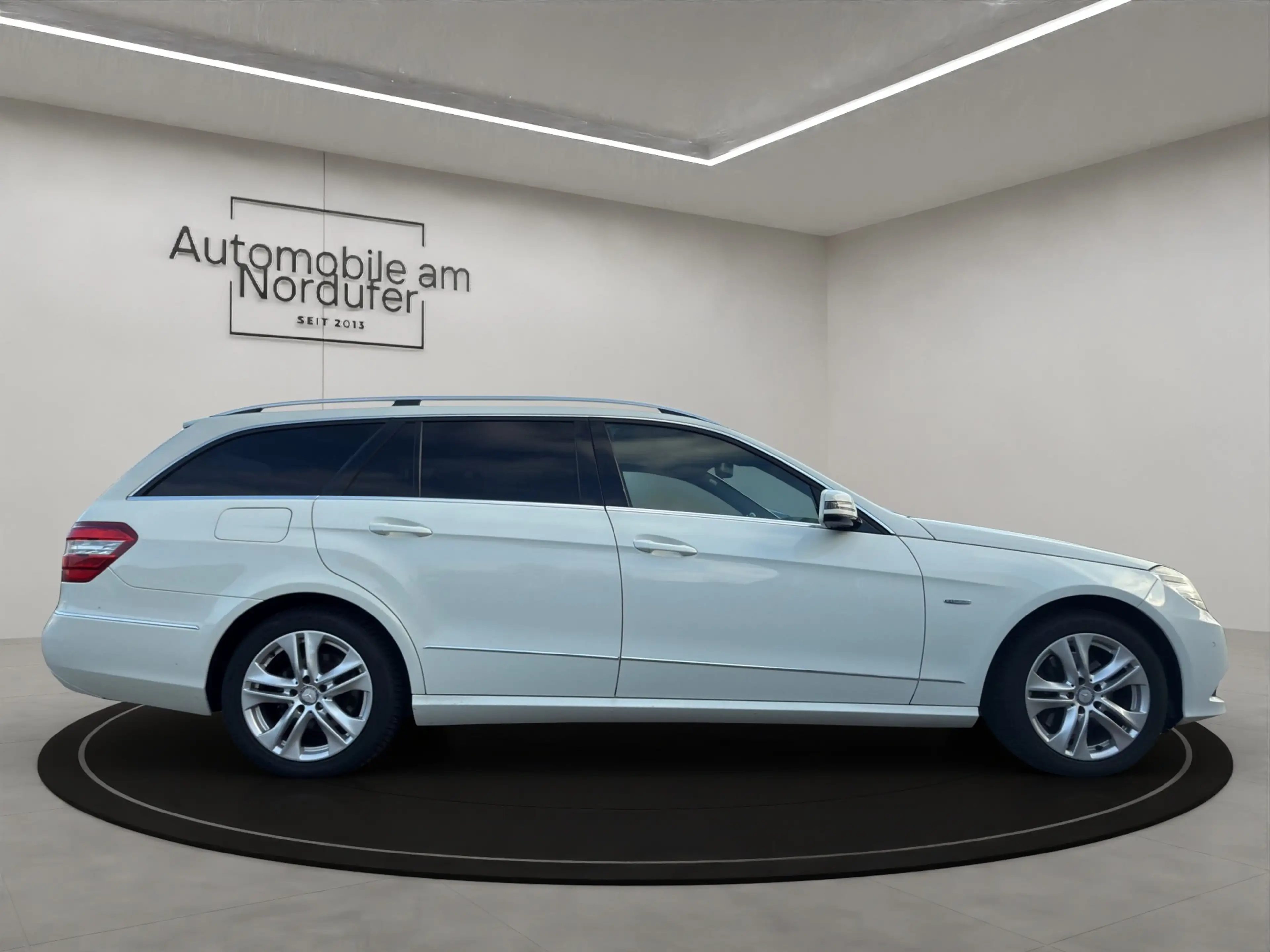 Mercedes-Benz E 250 E 250 CDI T-Sitzbelüftung-Leder-Navi-Memory — photo 5