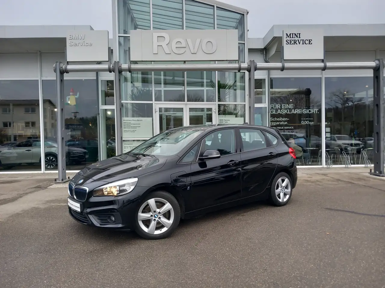 BMW 225