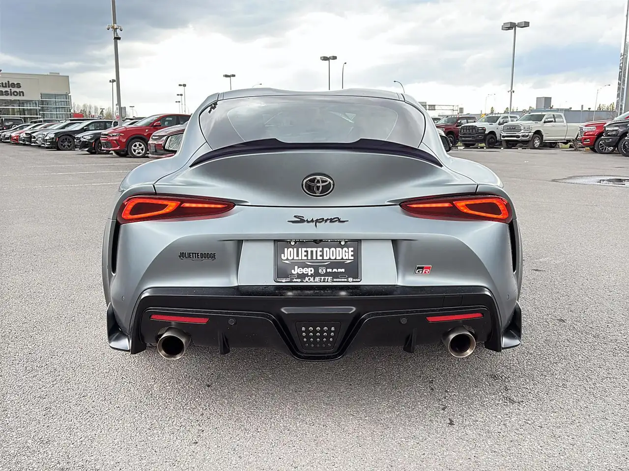Toyota GR Supra снимка Toyota GR Supra