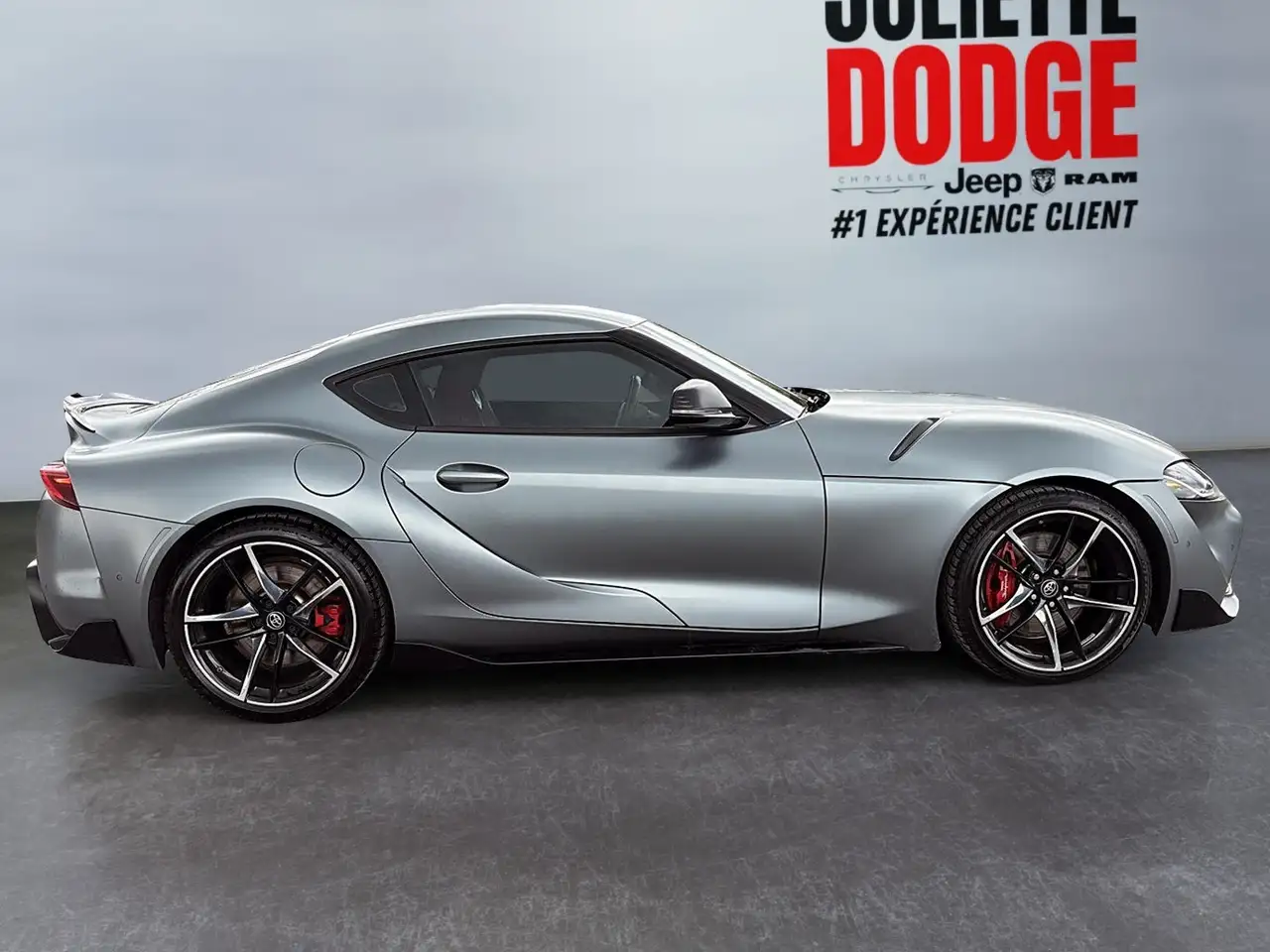 Toyota GR Supra снимка Toyota GR Supra