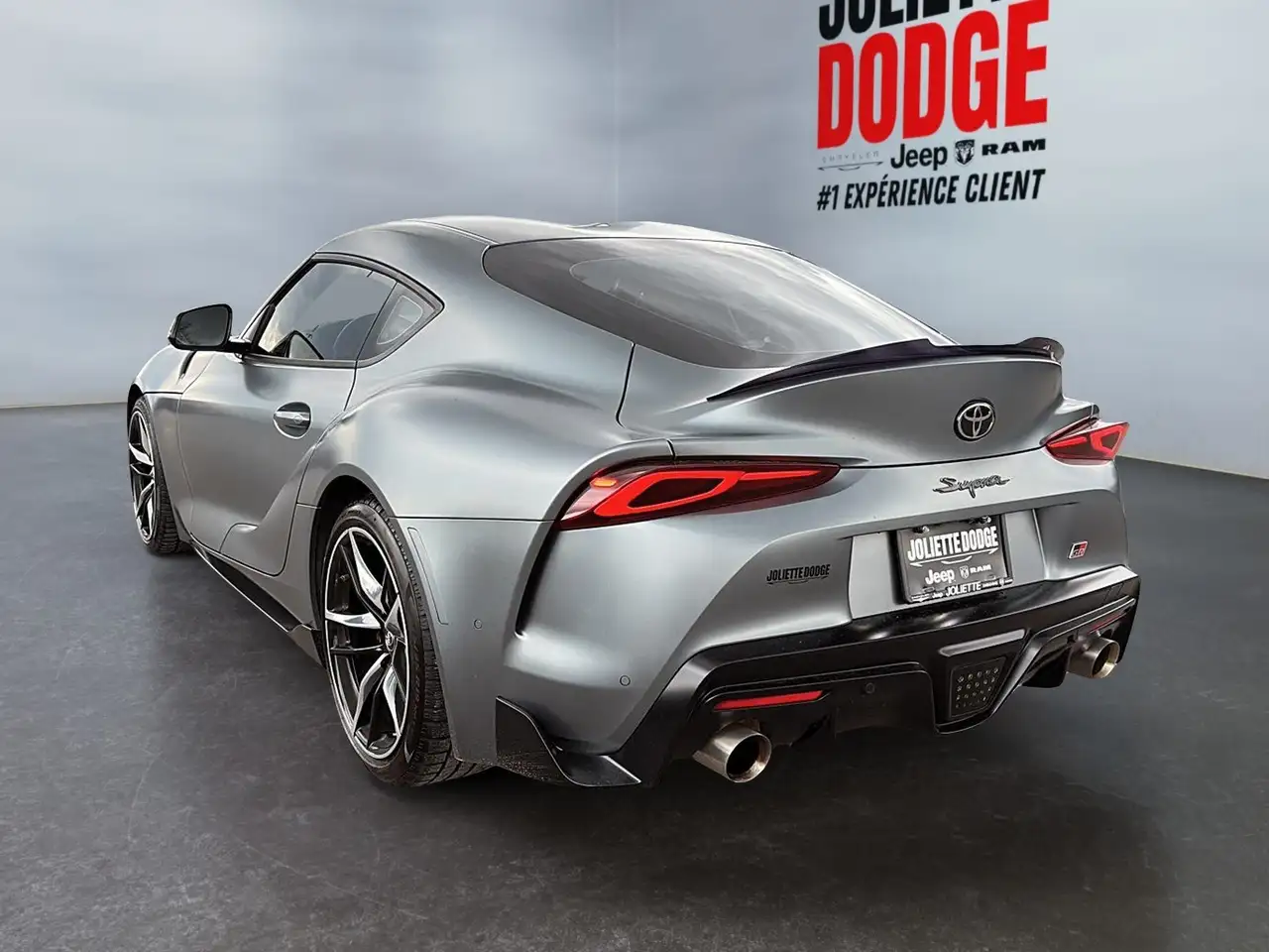 Toyota GR Supra снимка Toyota GR Supra