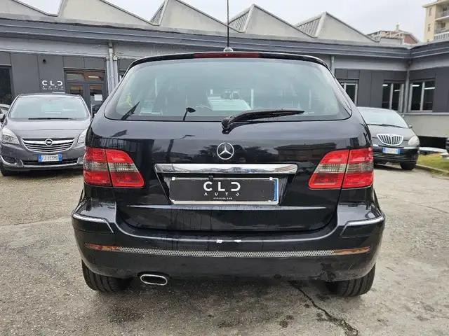Mercedes-Benz B Class view 5