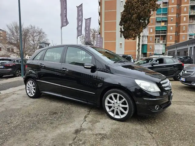 Mercedes-Benz B Class view 3