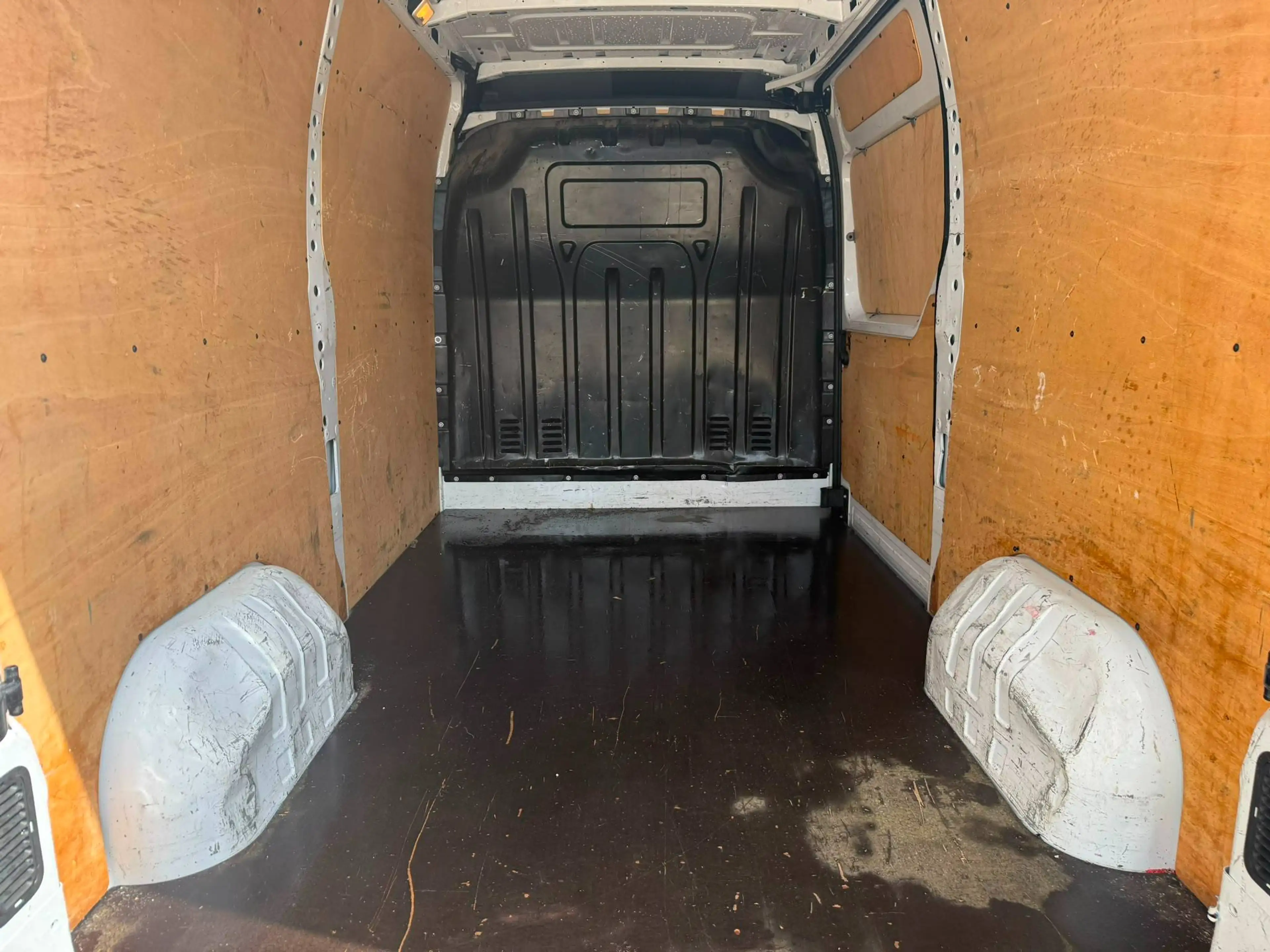 Nissan NV400 (Stock ID 87318) — photo 15