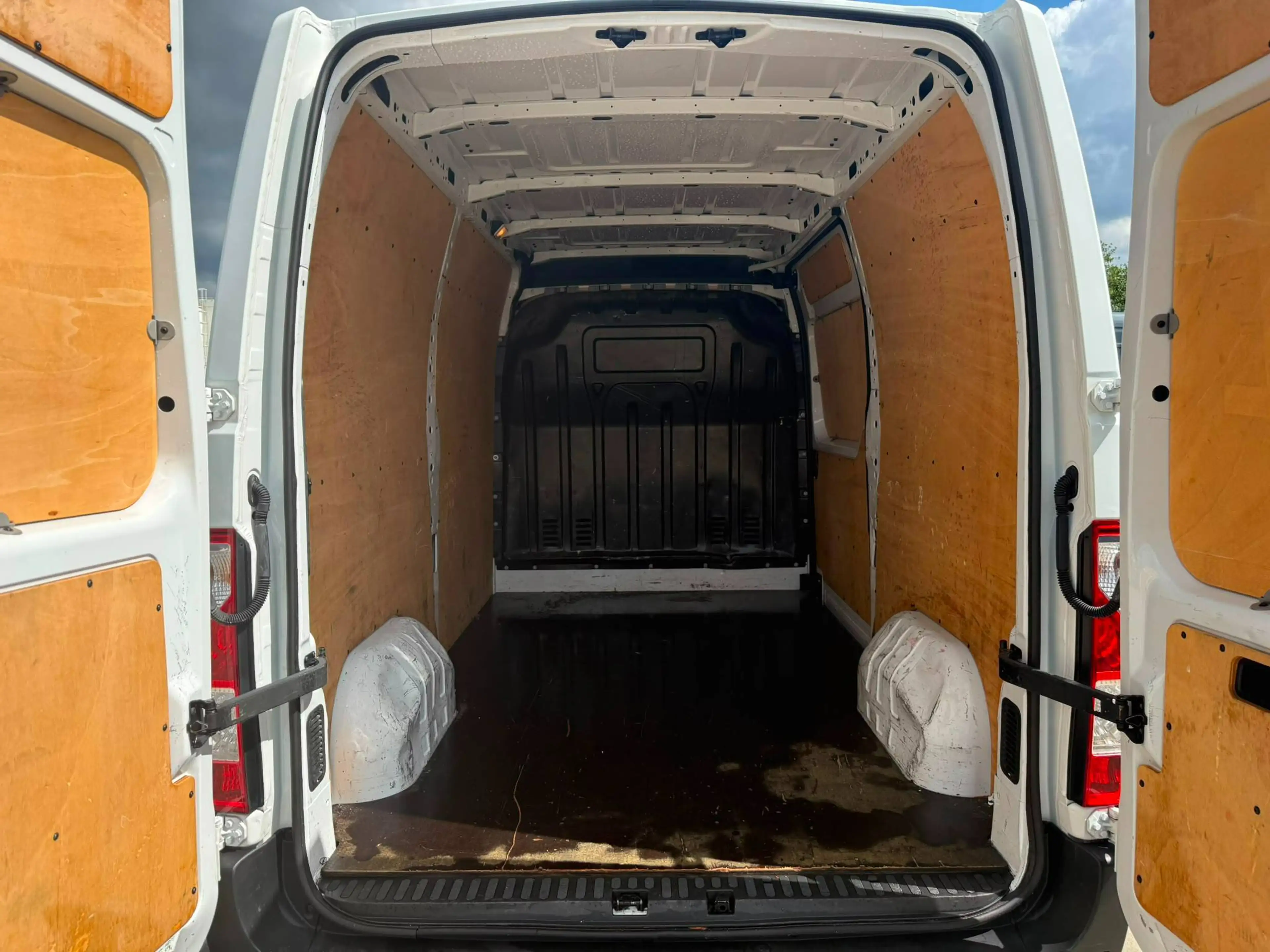 Nissan NV400 (Stock ID 87318) — photo 12