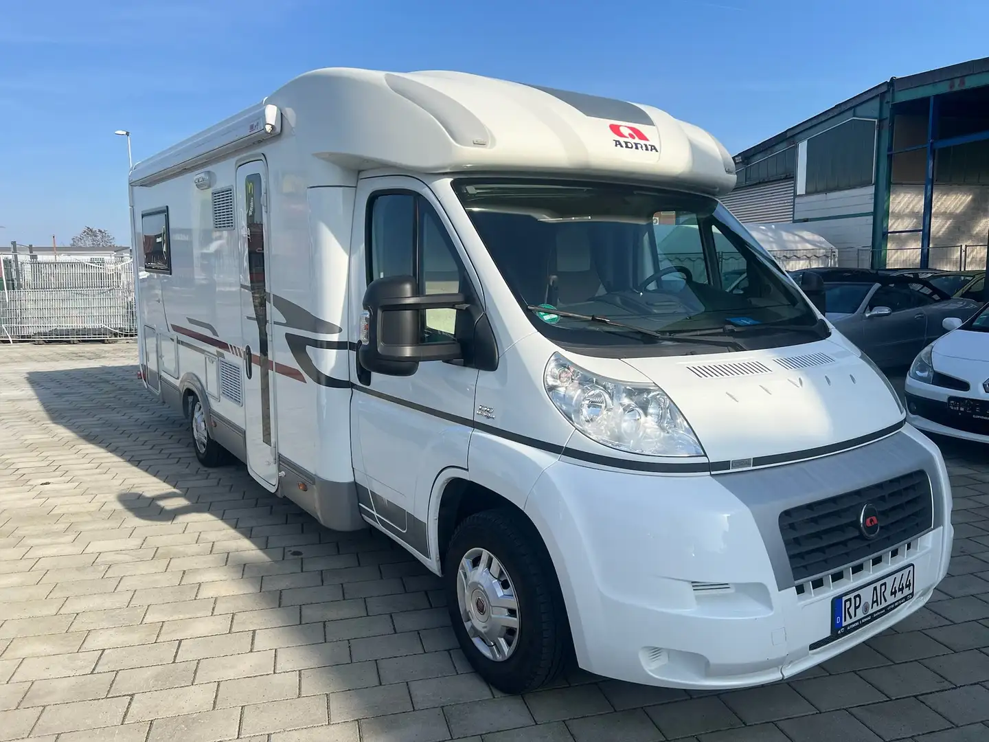 Adria Coral S670 LL Weiß - 2