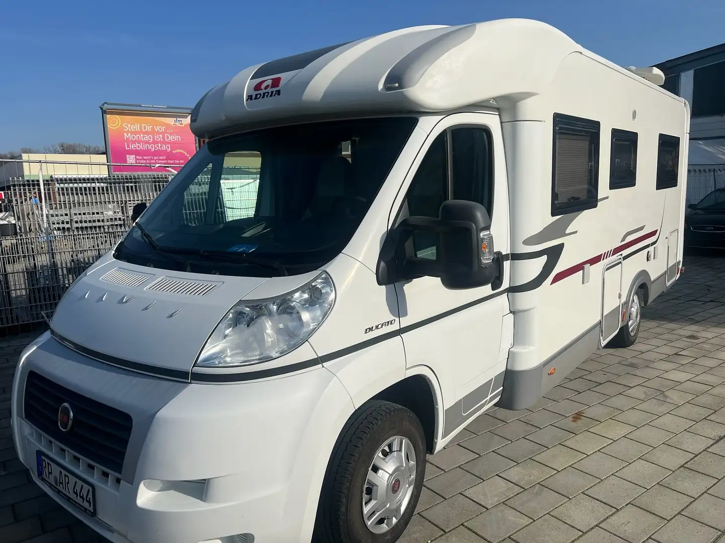 Adria Coral S670 LL Weiß - 1