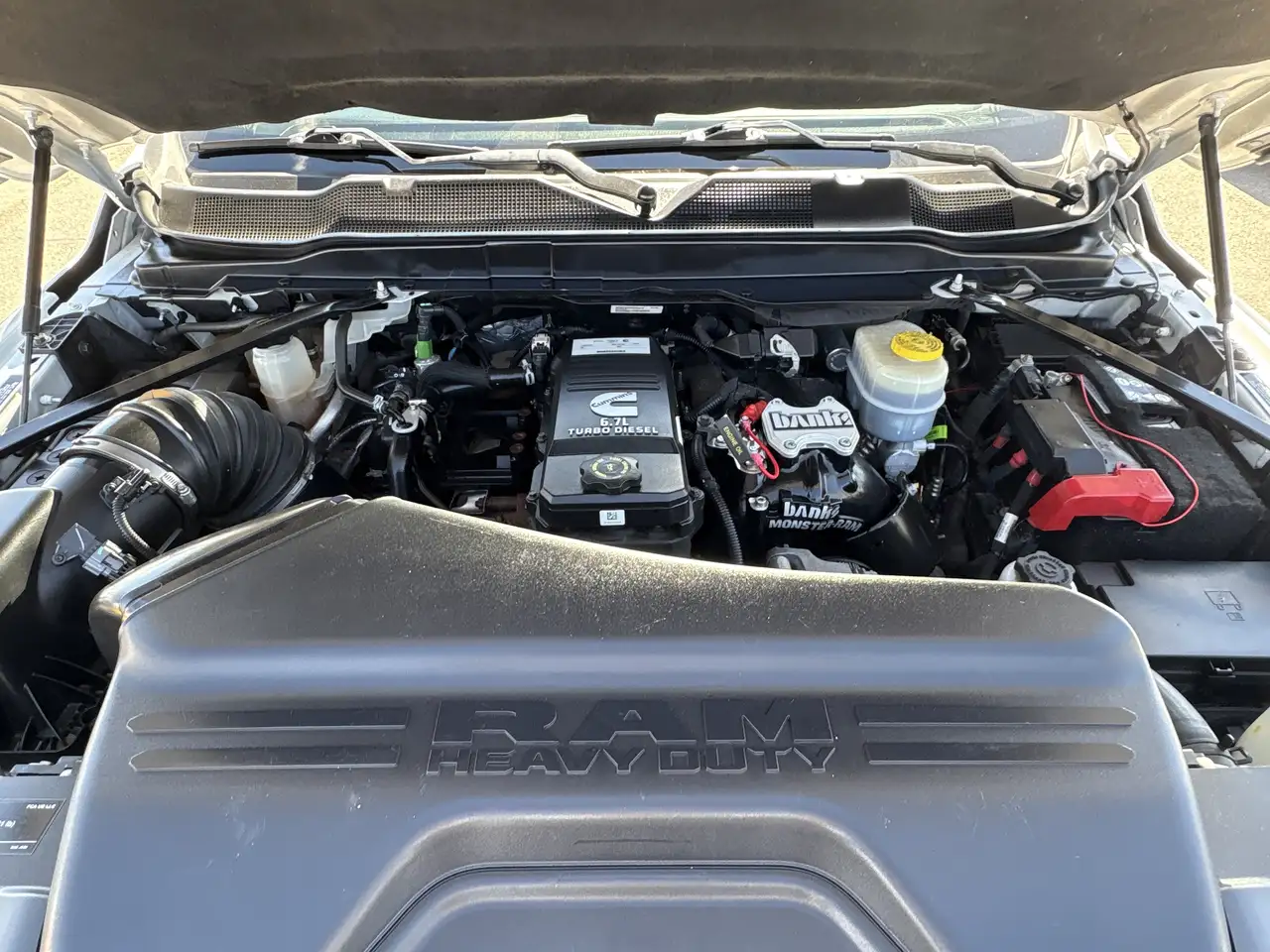RAM 2500 снимка RAM 2500