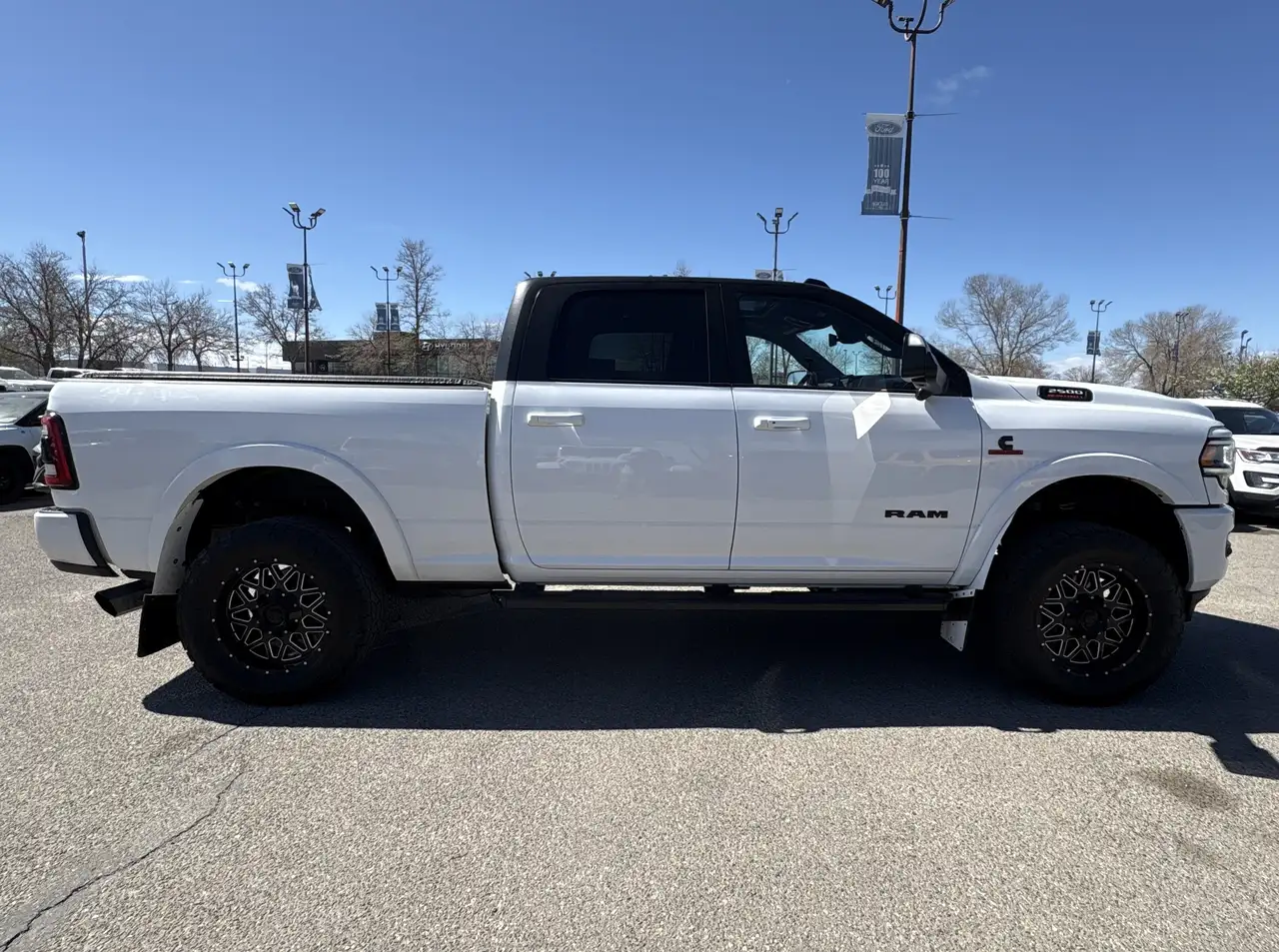 RAM 2500 снимка RAM 2500