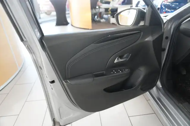 Opel Corsa view 14