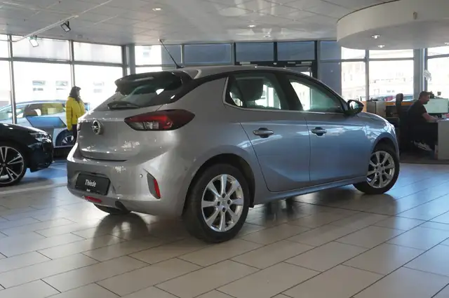 Opel Corsa view 8