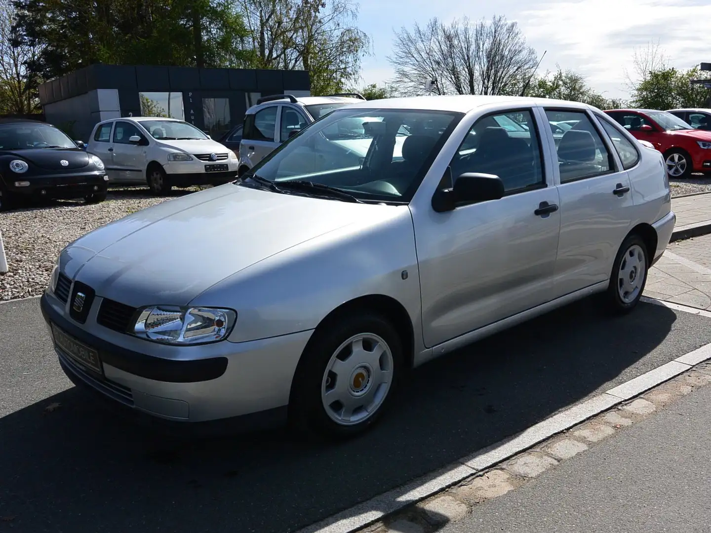 SEAT Cordoba 1.4 Original 38.345 Kilometer*Klimaautomatik* Stříbrná - 1