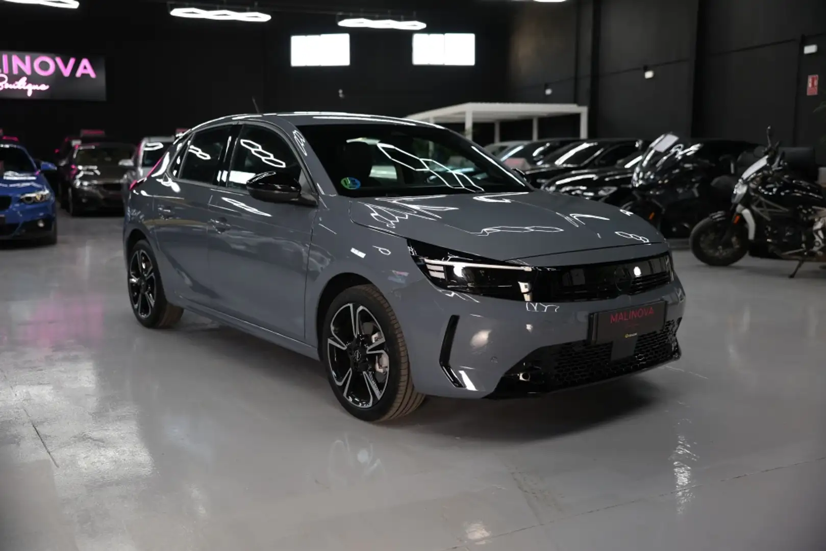 Opel Corsa 1.2T XHL Hybrid S/S Edition Aut. 110 Gris - 2