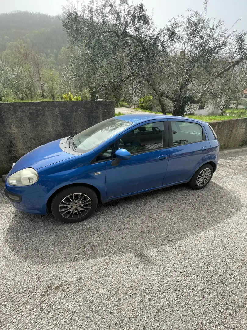 Fiat Punto 5p 1.3 mjt 16v Classic Blue - 1