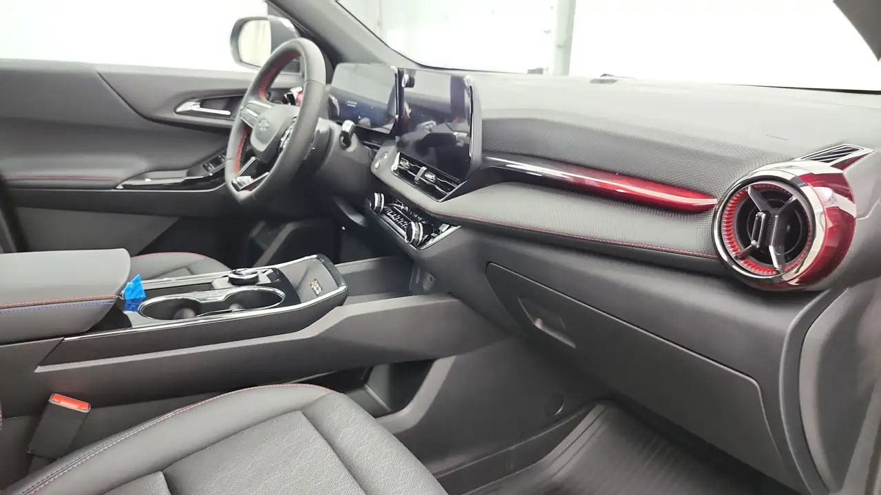 Chevrolet Equinox photo Chevrolet Equinox
