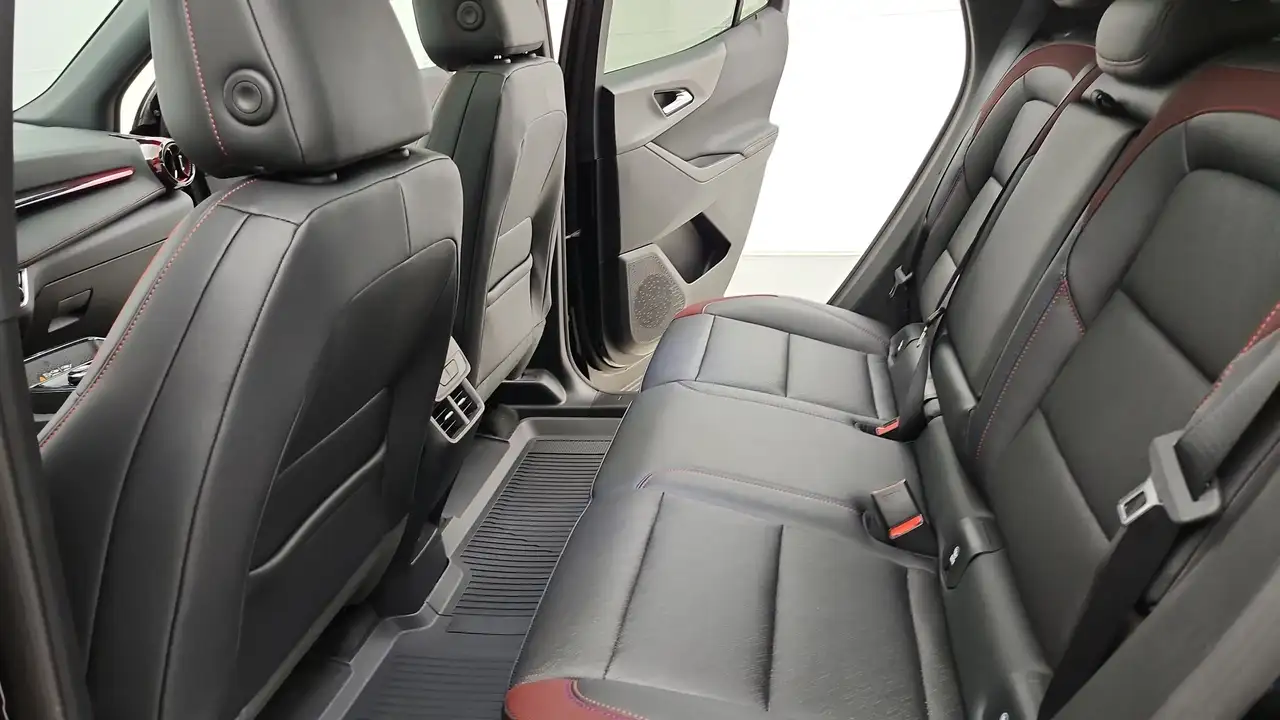 Chevrolet Equinox photo Chevrolet Equinox