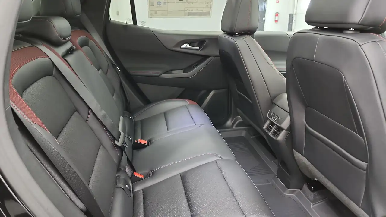 Chevrolet Equinox photo Chevrolet Equinox