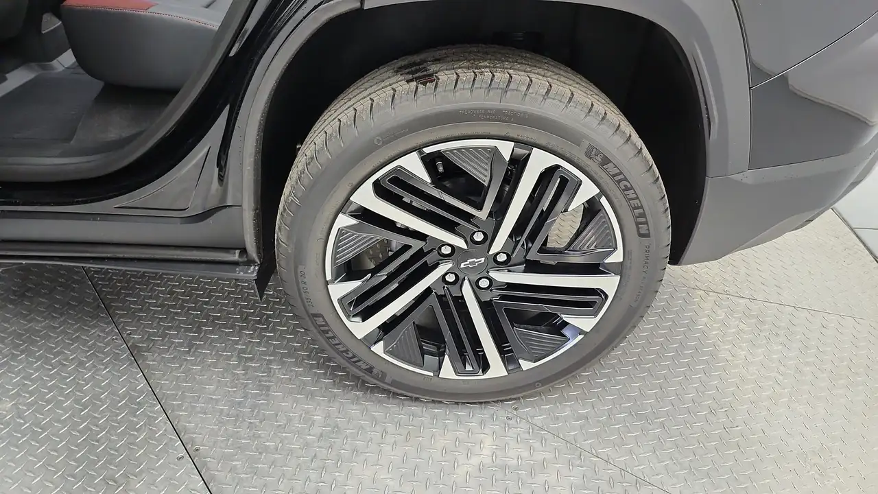 Chevrolet Equinox photo Chevrolet Equinox