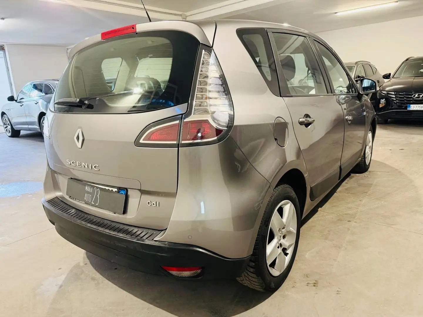 Renault Scenic Scenic III X-Mod 2016 X 1.5 dci 110cv*AUTOMATICA* Gris - 2