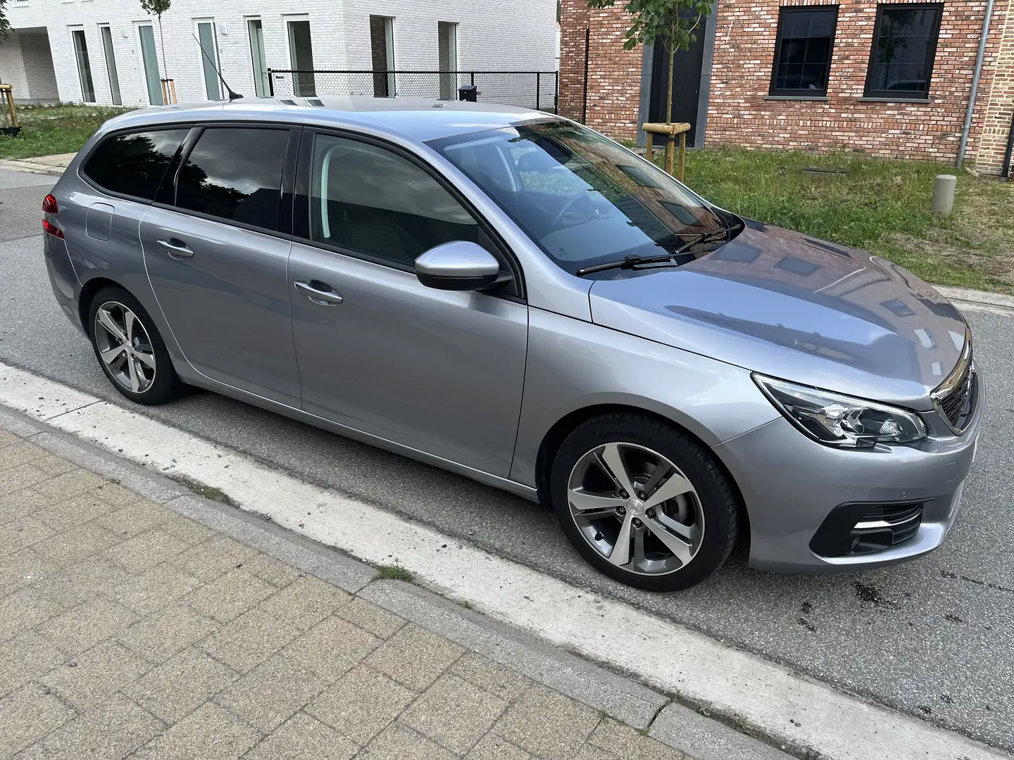 Peugeot 308 SW PureTech 110 Stop & Start Active - 2