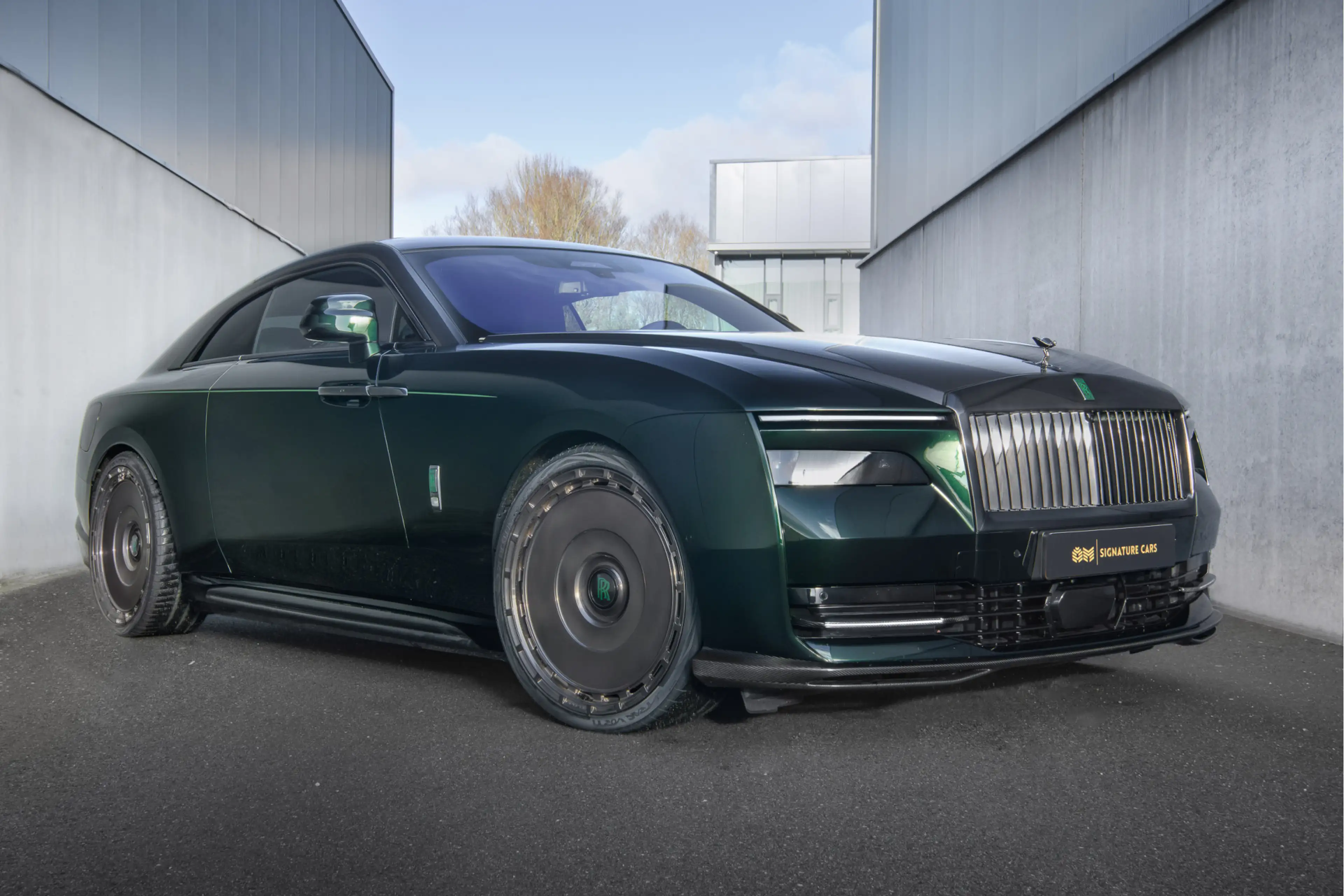 Rolls-Royce Spectre Novitec Spofec Emerald Green Vossen 24" AWD 102 kW