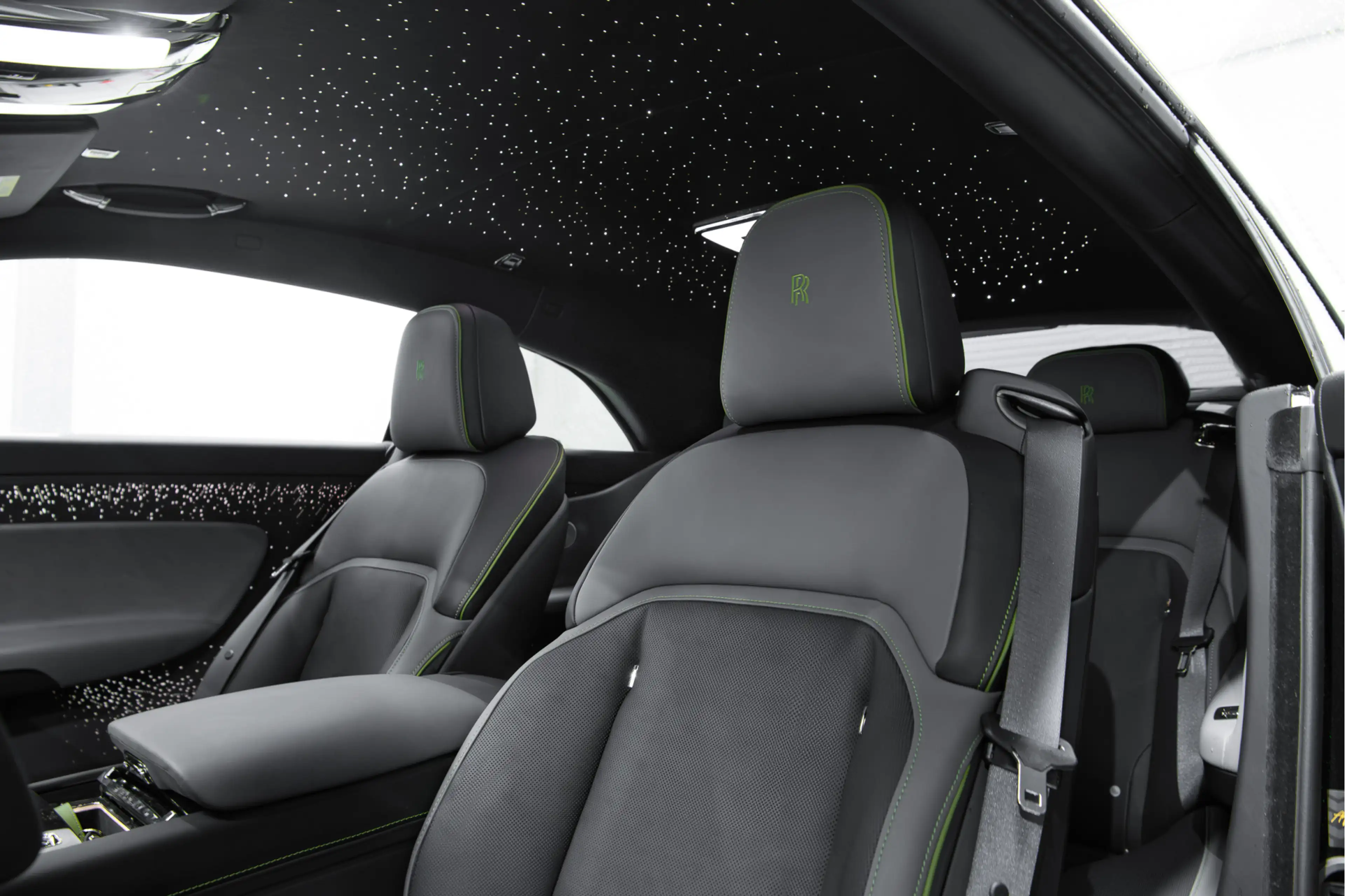 Rolls-Royce Spectre Novitec Spofec Emerald Green Vossen 24" AWD 102 kW — photo 12