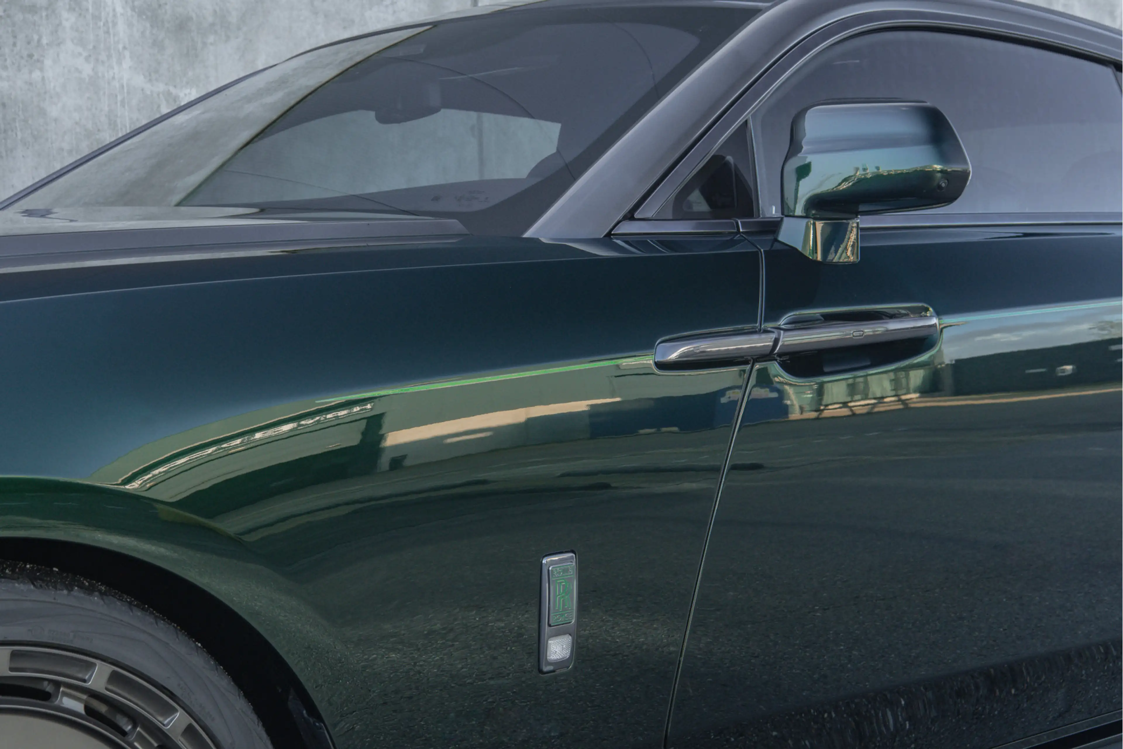 Rolls-Royce Spectre Novitec Spofec Emerald Green Vossen 24" AWD 102 kW — photo 26