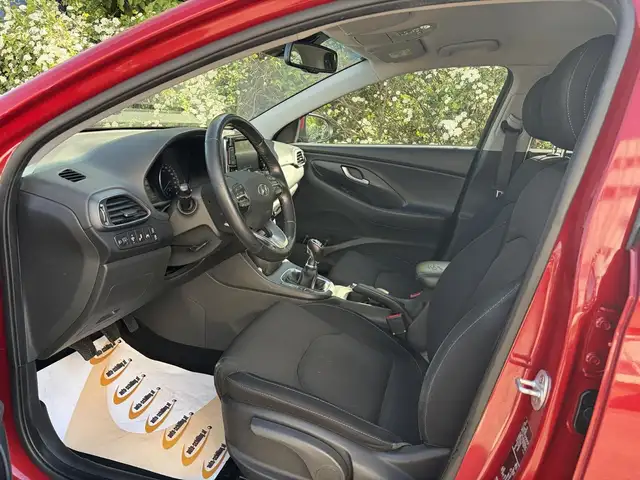 Hyundai I30 view 8
