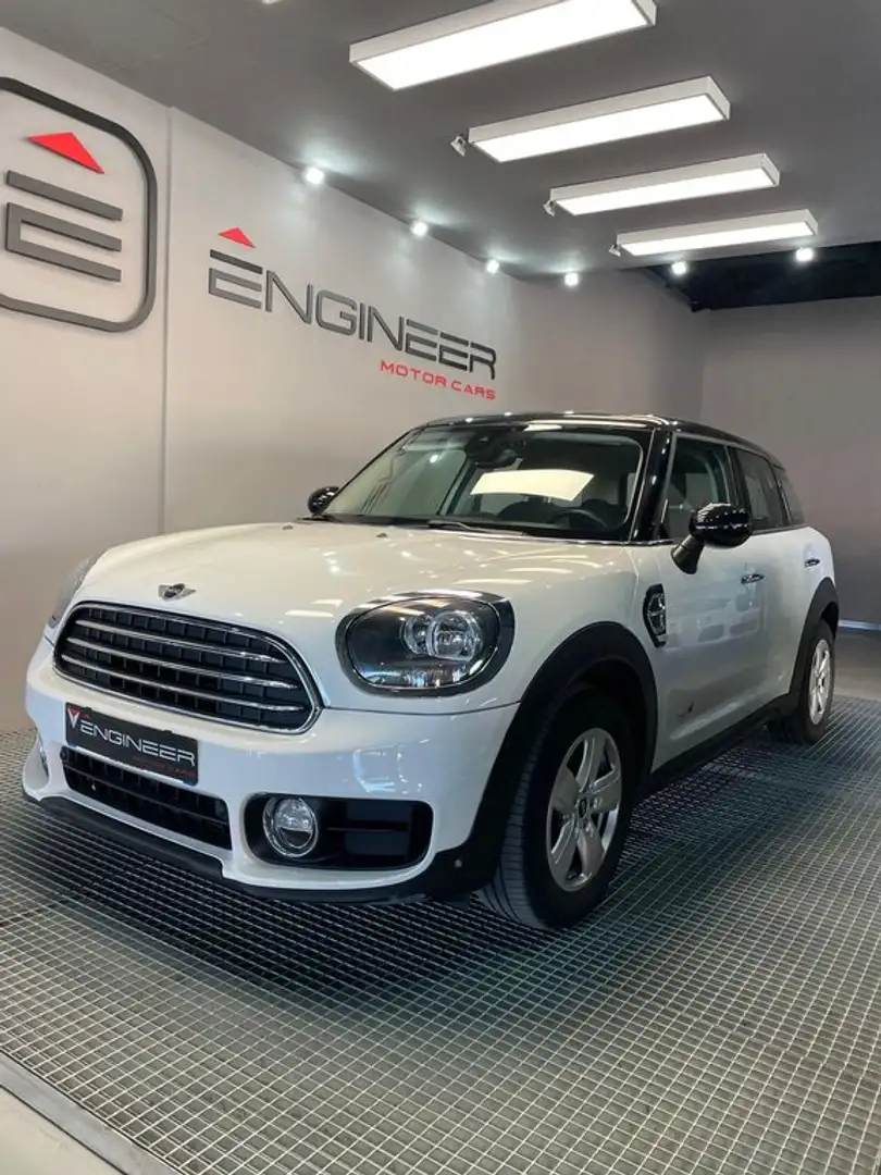 MINI Cooper D ALL4 Blanco - 1