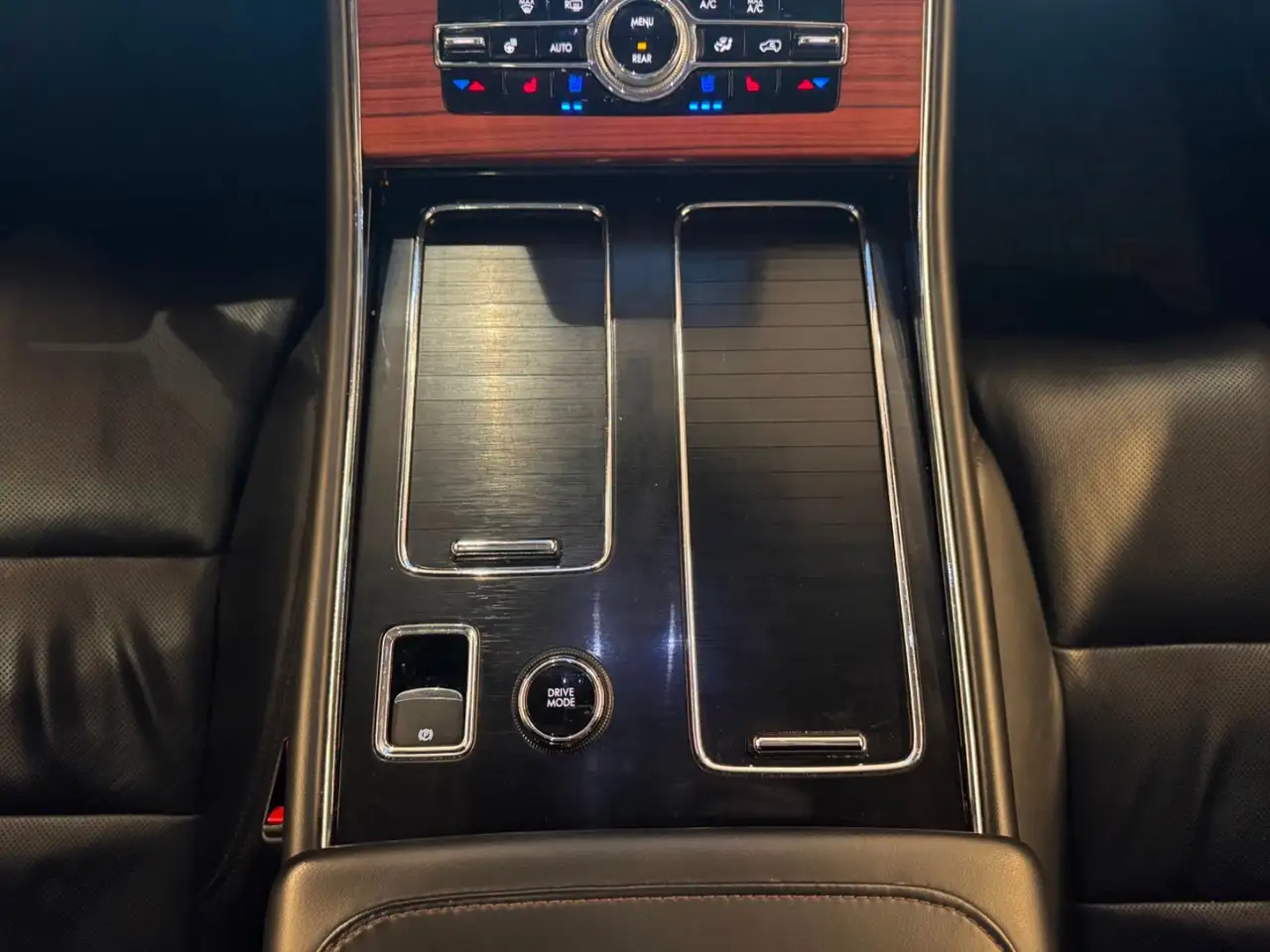 Lincoln Aviator fotografie Lincoln Aviator