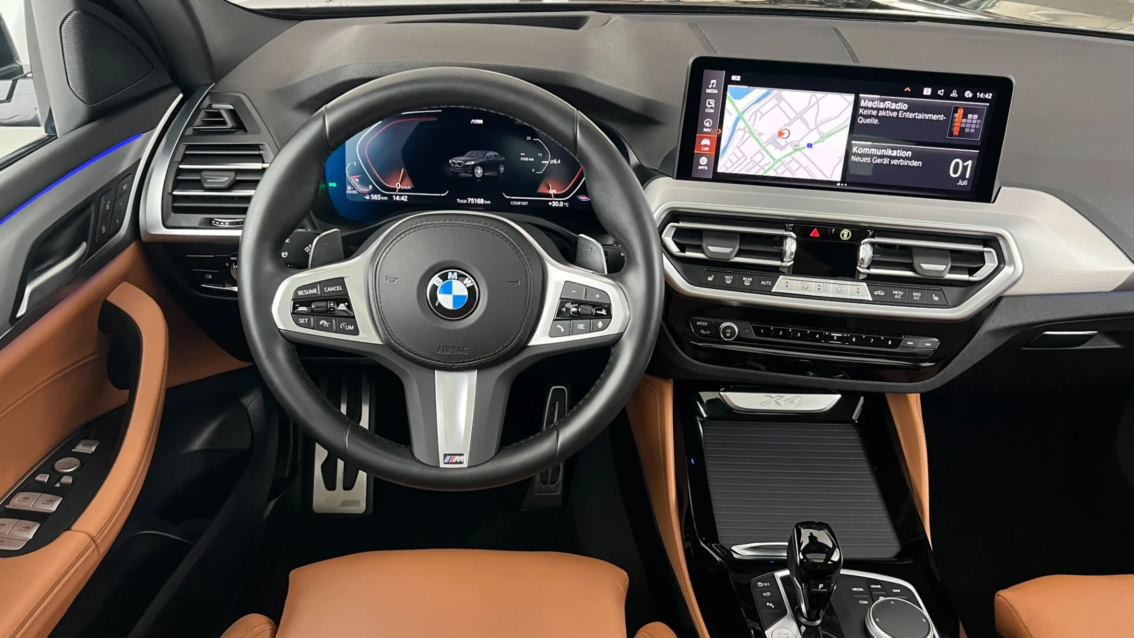 BMW X4 xDrive20d — photo 12