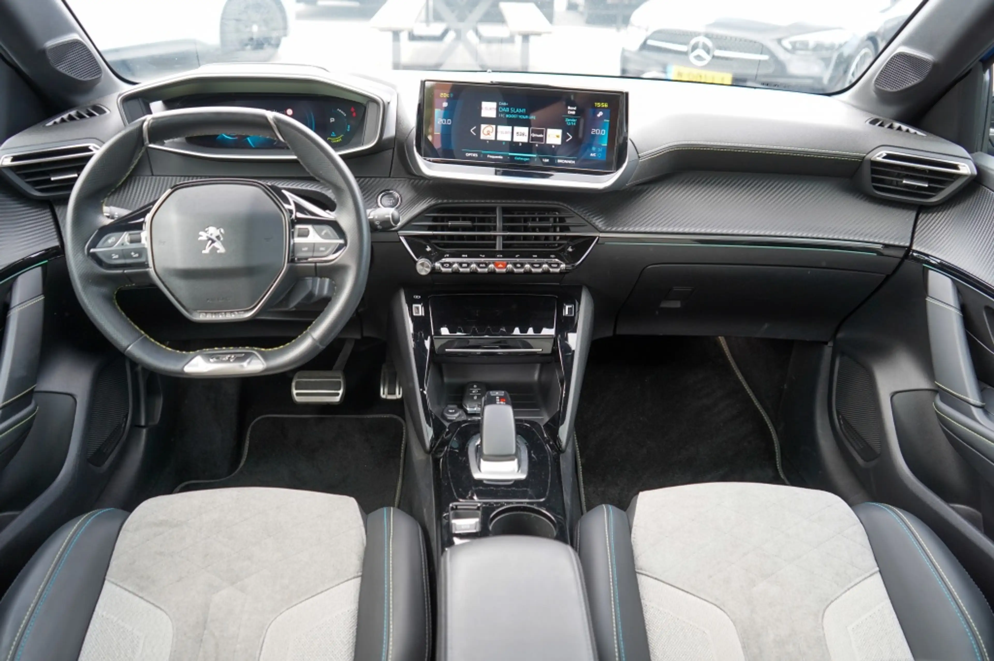 Peugeot e-208 GT 350 50 kWh | 91,54% SOH | Pano | Stoelverwarmin — photo 4