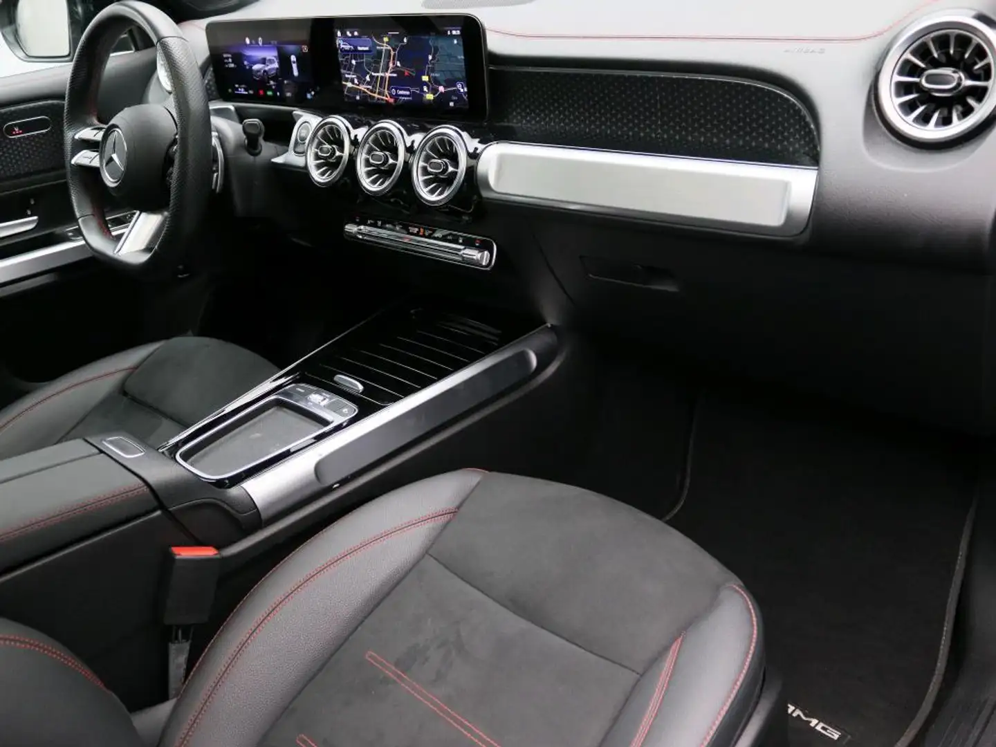 Mercedes-Benz EQB 250 250+ AMG Line 7p. 71 kWh Panoramadak, Gris - 2