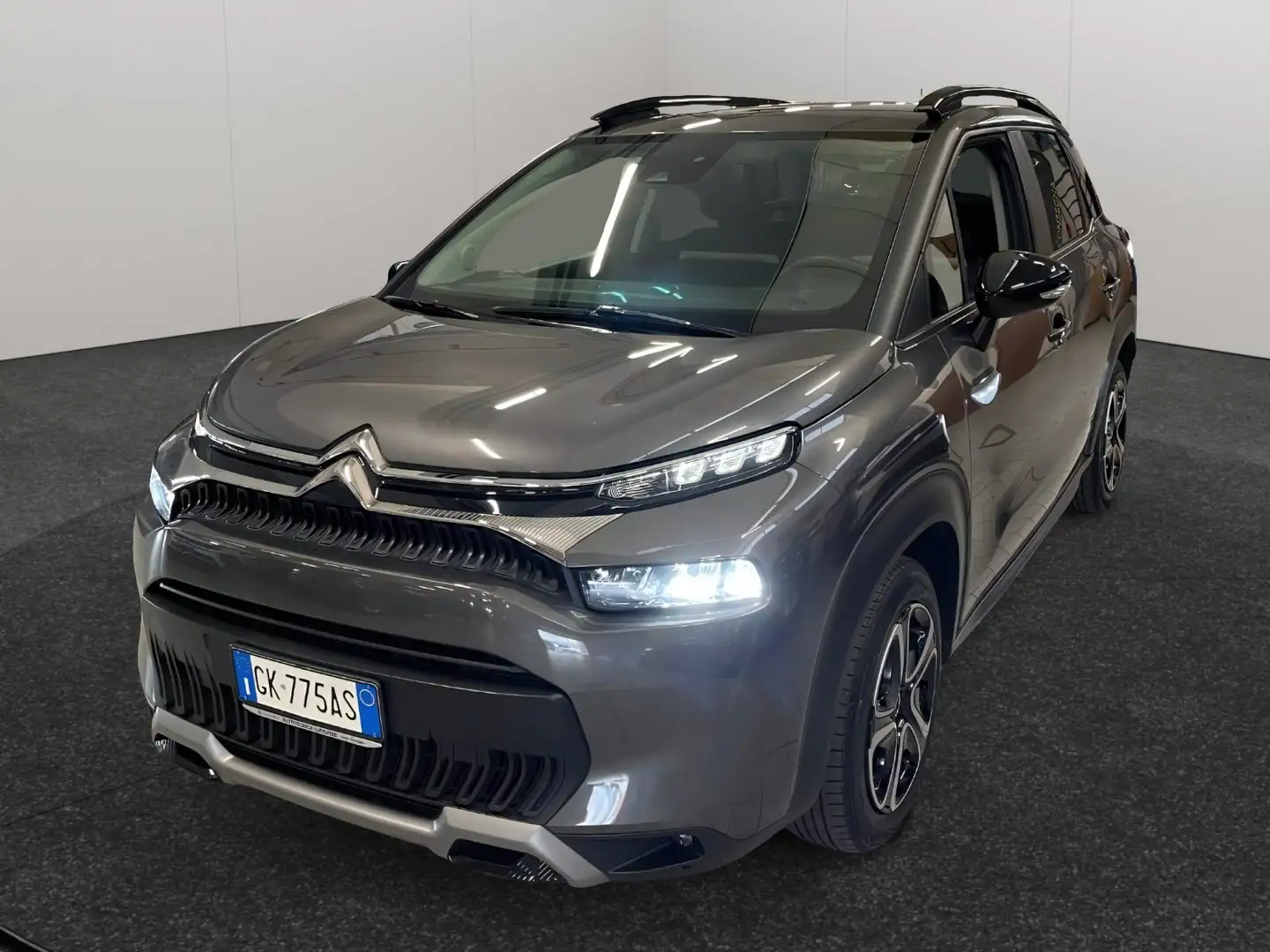 Citroen C3 Aircross 1.5 bluehdi 110cv Shine Pack Gris - 1