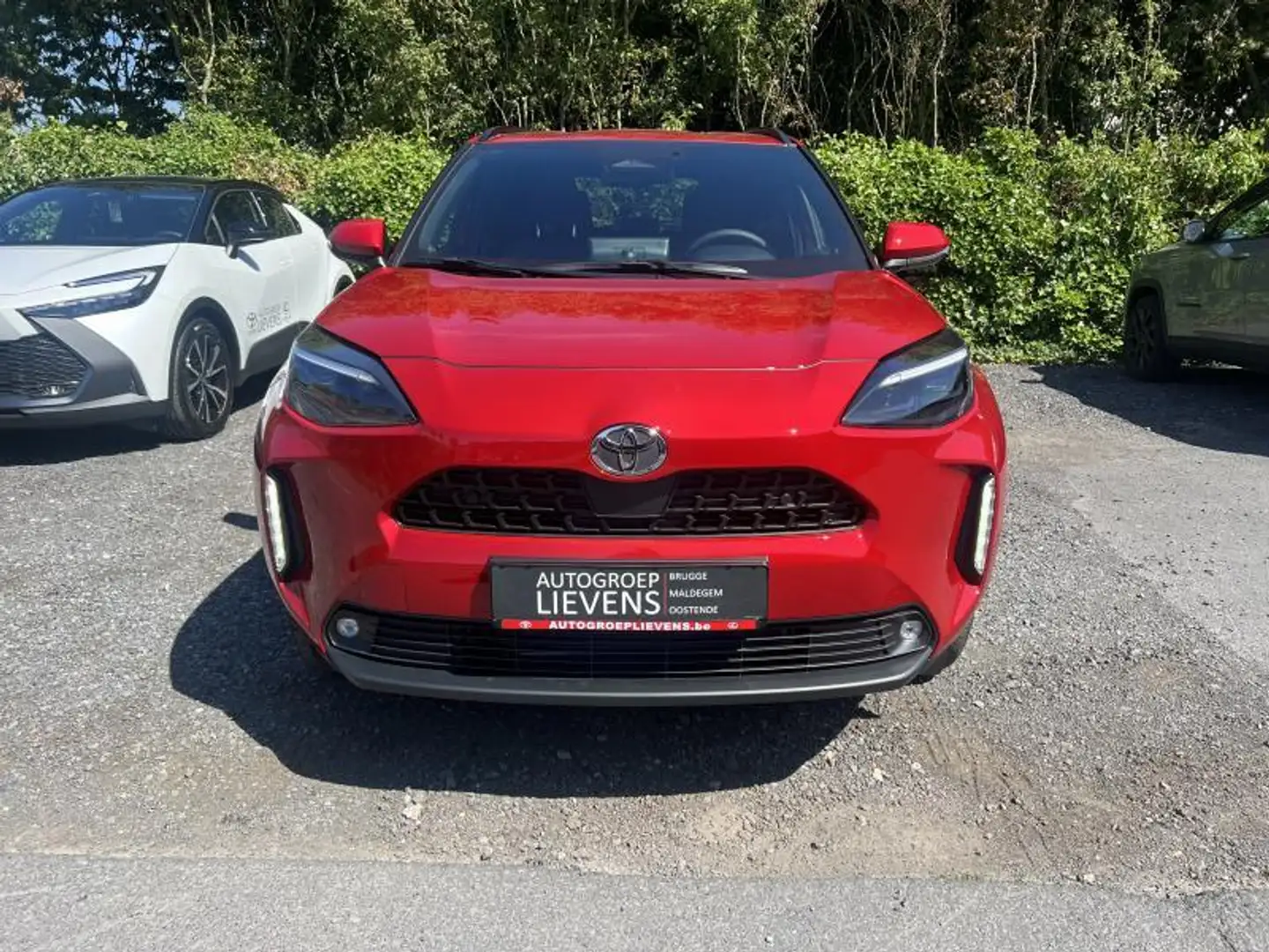 Toyota Yaris Cross EXECUTIVE + EXECUTIVE PACK 1.5 Rood - 2