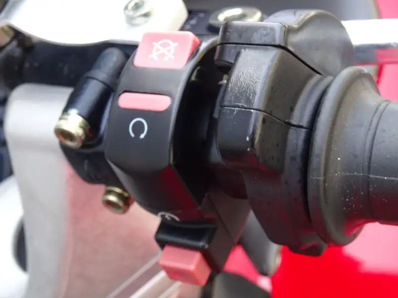 Ducati ST 2 - foto 6