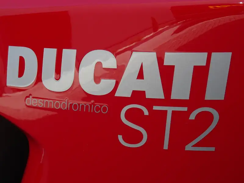 Ducati ST 2 - foto 5