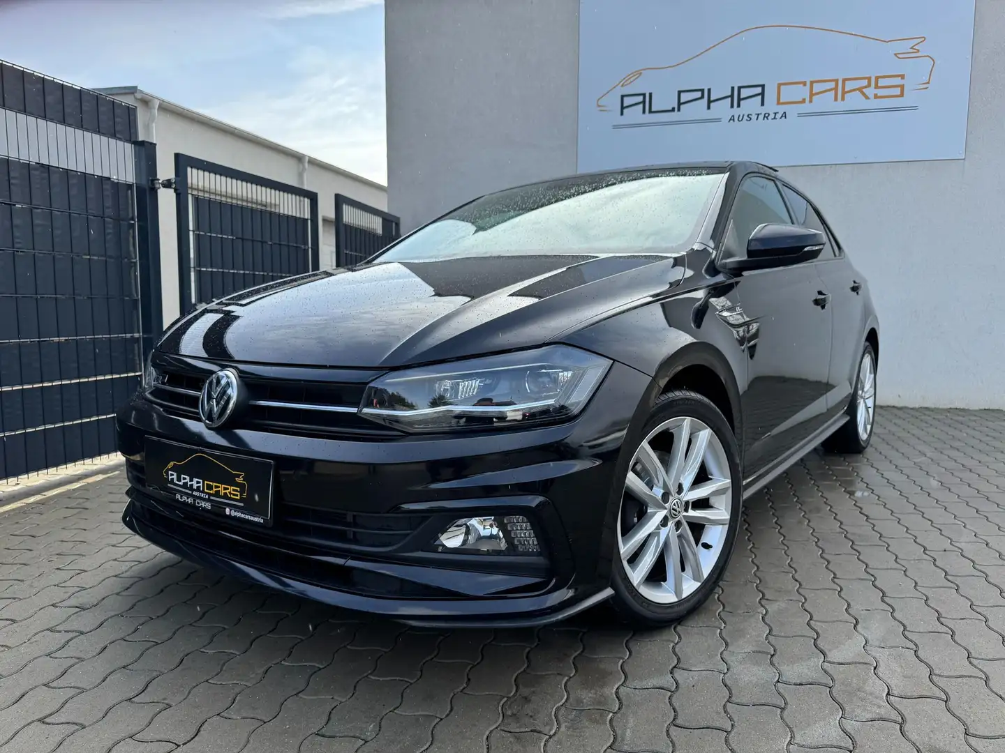 Volkswagen Polo 1.6 TDI Highline R-Line*Pano*Virtual*ACC* Schwarz - 1