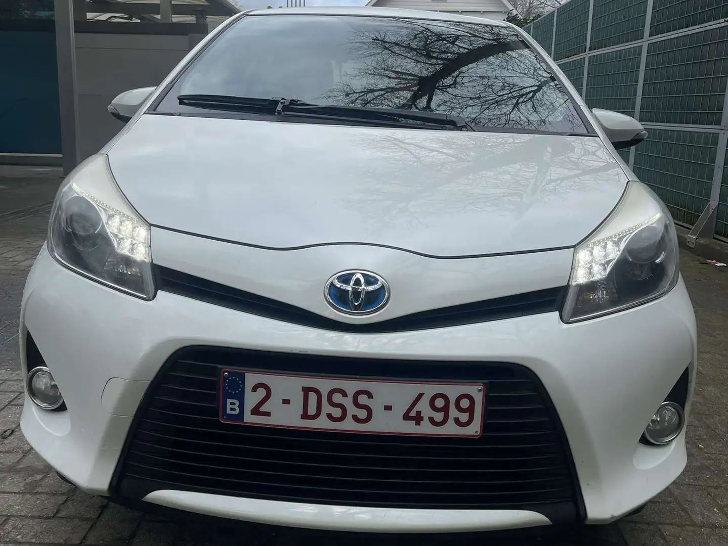 Toyota Yaris Yaris Hybrid 1.5 VVT-i Wit - 1